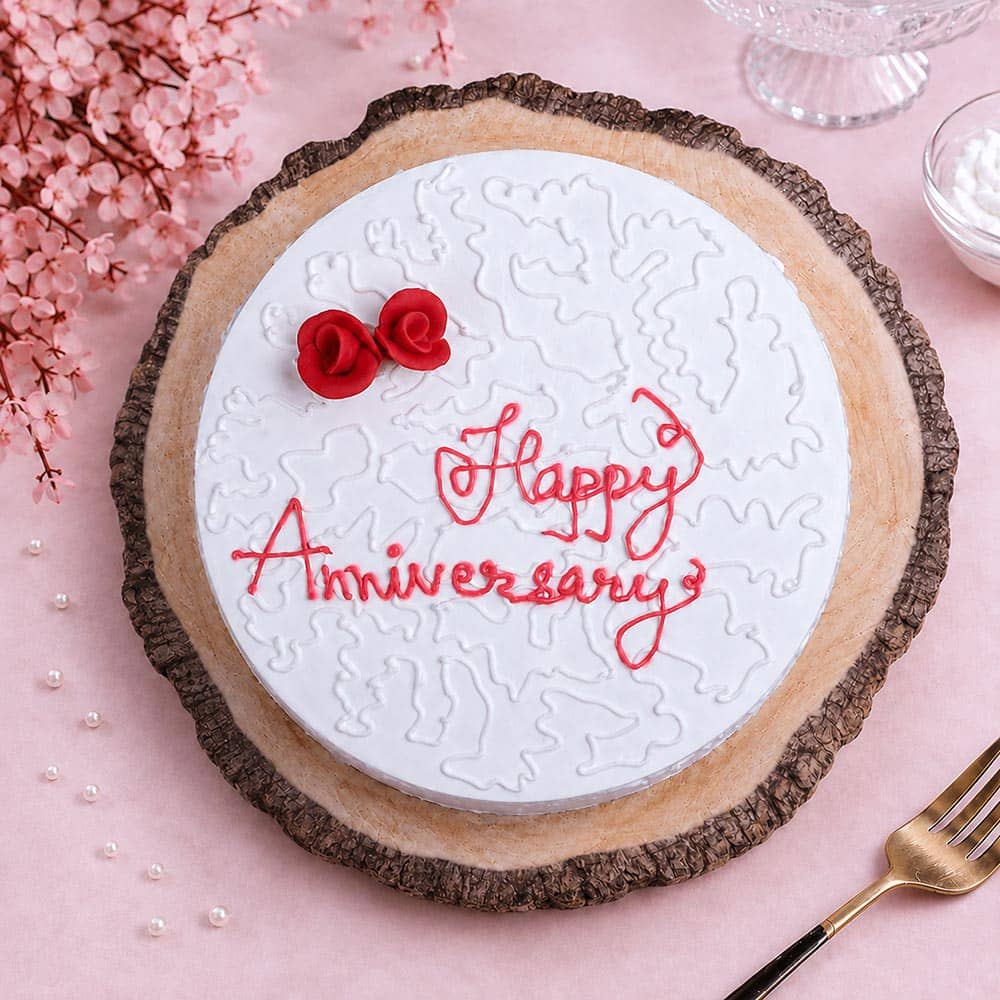 Top View of New Design of Anniversary Cake