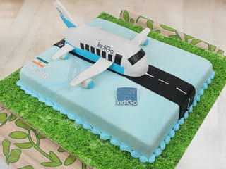Multi flavored Indigo airlines fondant cake