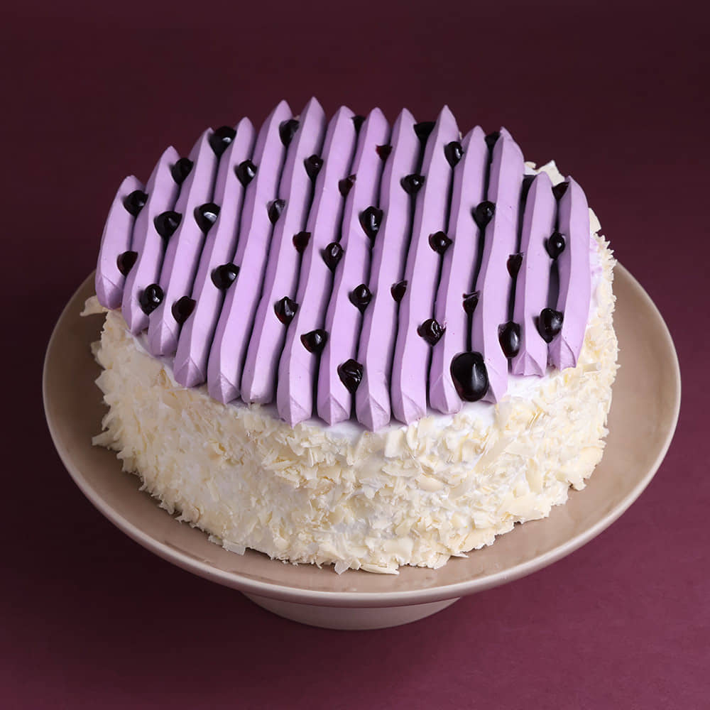 White Choco Shards Blueberry Cake