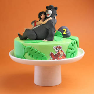 Winnie The Pooh Honey Love Cake