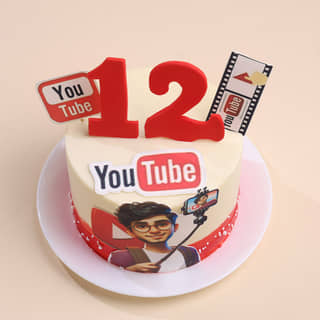 Top View of Youtube Vlogger Cake Top View of Youtube Vlogger Cake