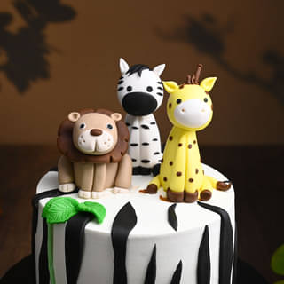 Zoomed View of Zoo Party Cake